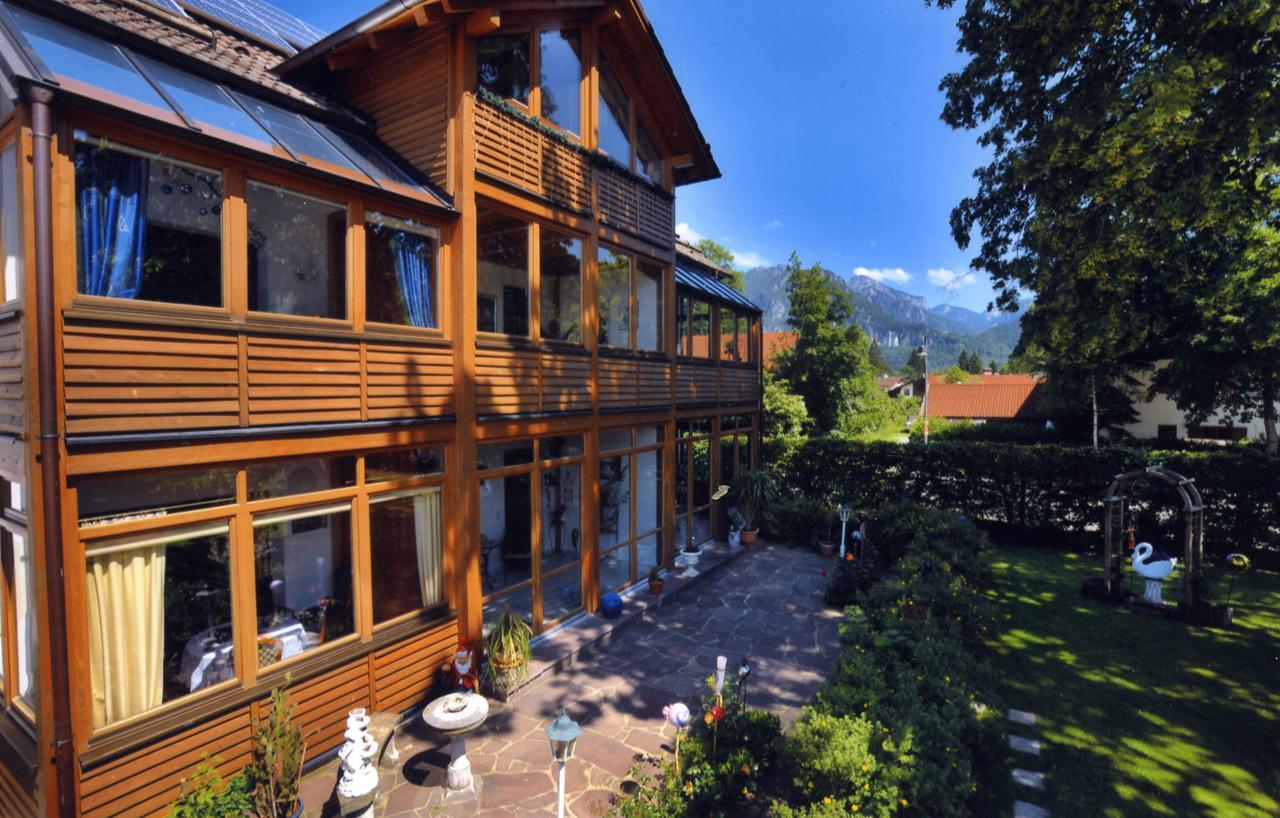 Haus Bei Der Linden Ferienwohnungen Schwangau Bagian luar foto