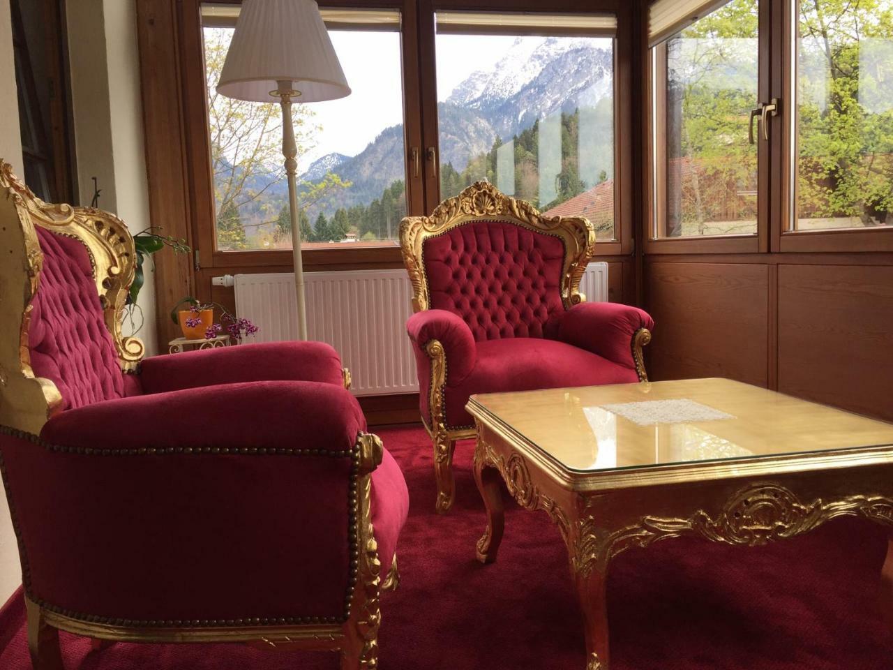 Haus Bei Der Linden Ferienwohnungen Schwangau Bagian luar foto